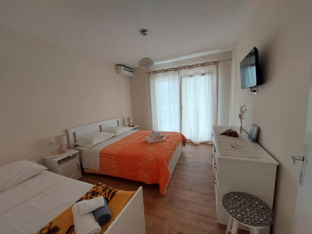 Apartman Danijela Lägenhet Klek Exteriör bild