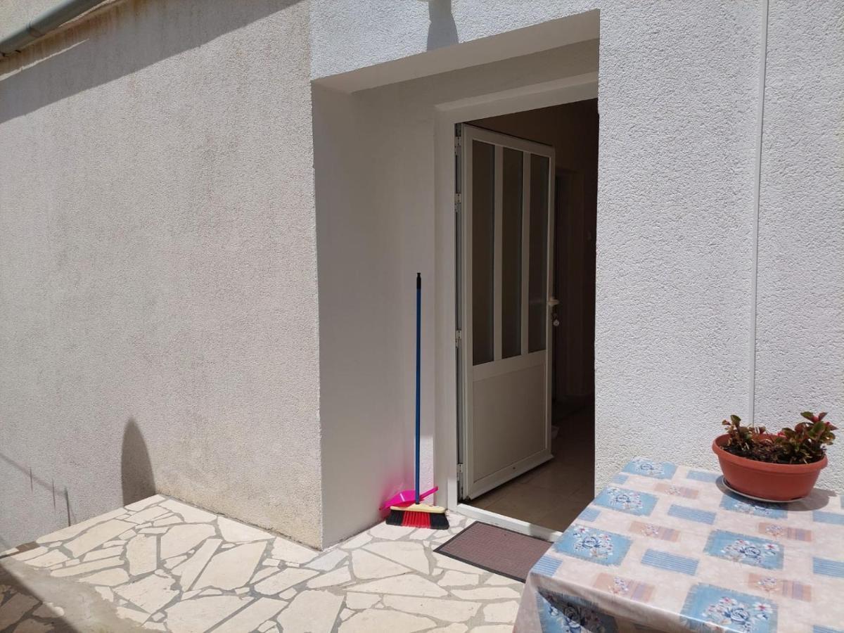 Apartman Danijela Lägenhet Klek Exteriör bild